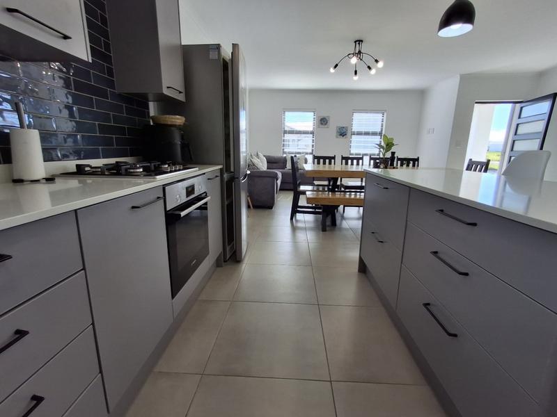 4 Bedroom Property for Sale in Sandy Point Western Cape